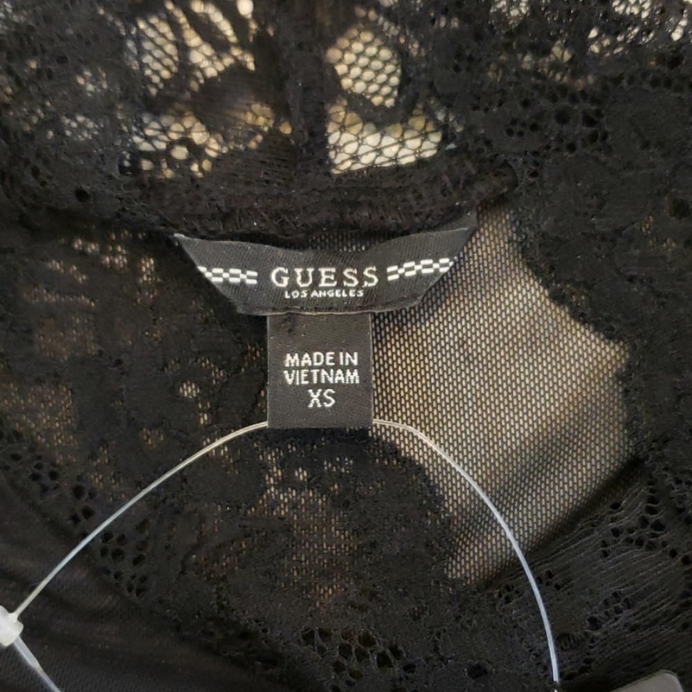 Guess - Picture 4 of 5